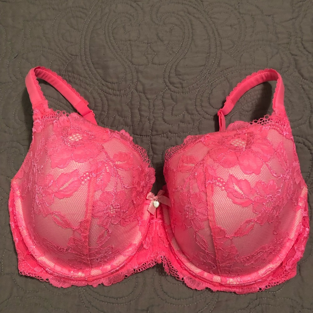 Victoria Secrets, Body By Victoria Lace Bra.